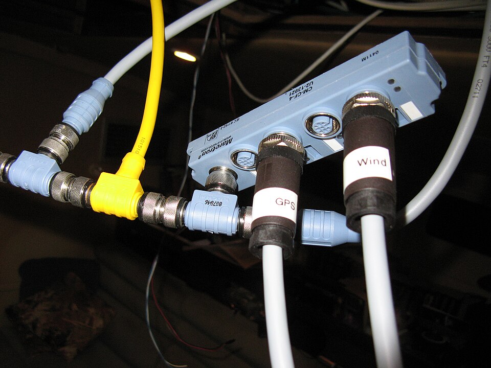 Datei:N2K-CABLING.jpg
